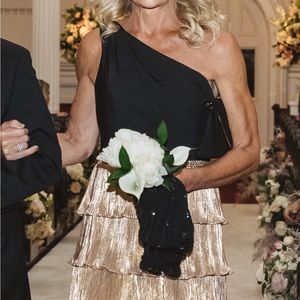 MacDuggal size 6 gown worn once this June 2022